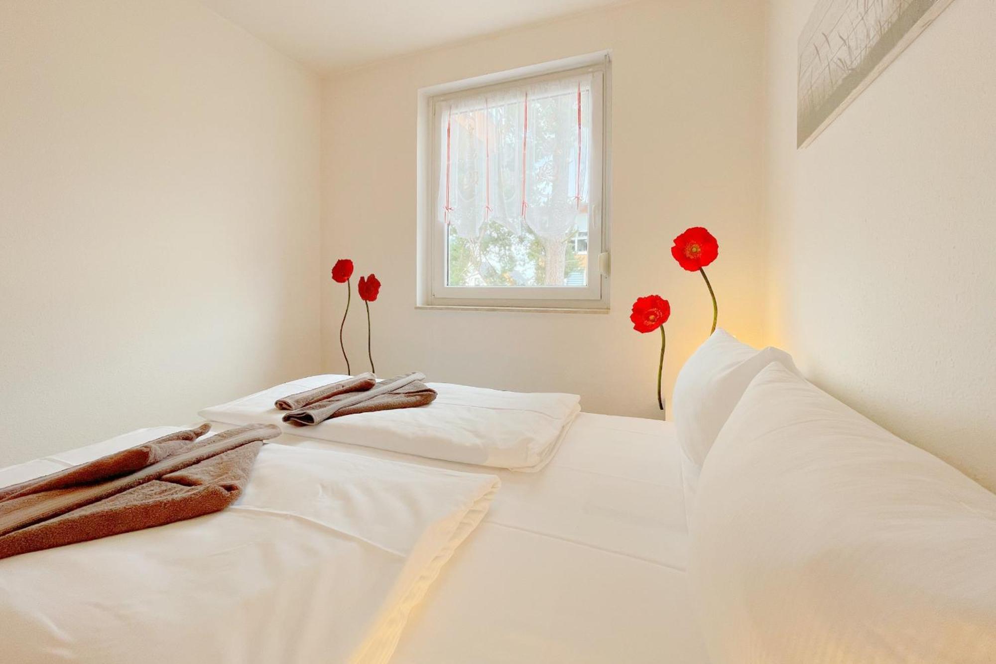 Waldstrasse 8A Ferienwohnung Richter Uckeritz Exteriör bild